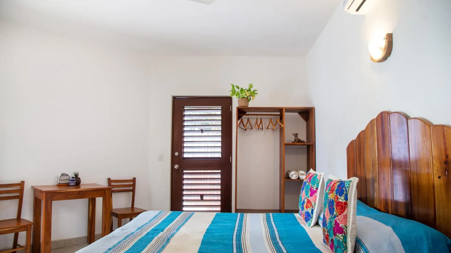 Bed and Breakfast Casa Colibri Tankah Tulum 2*,  Messico