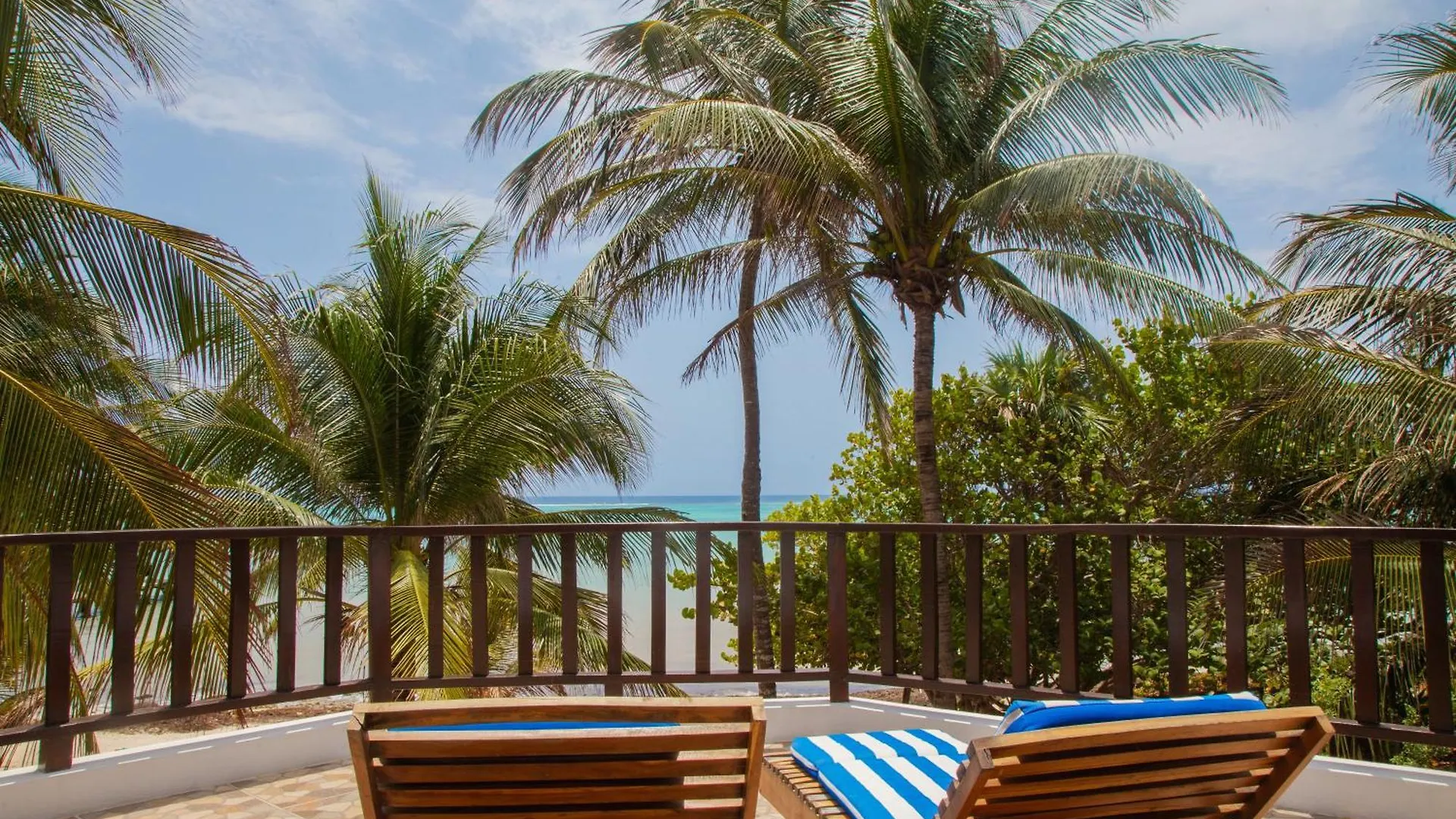 Bed and Breakfast Casa Colibri Tankah Tulum 2*,
